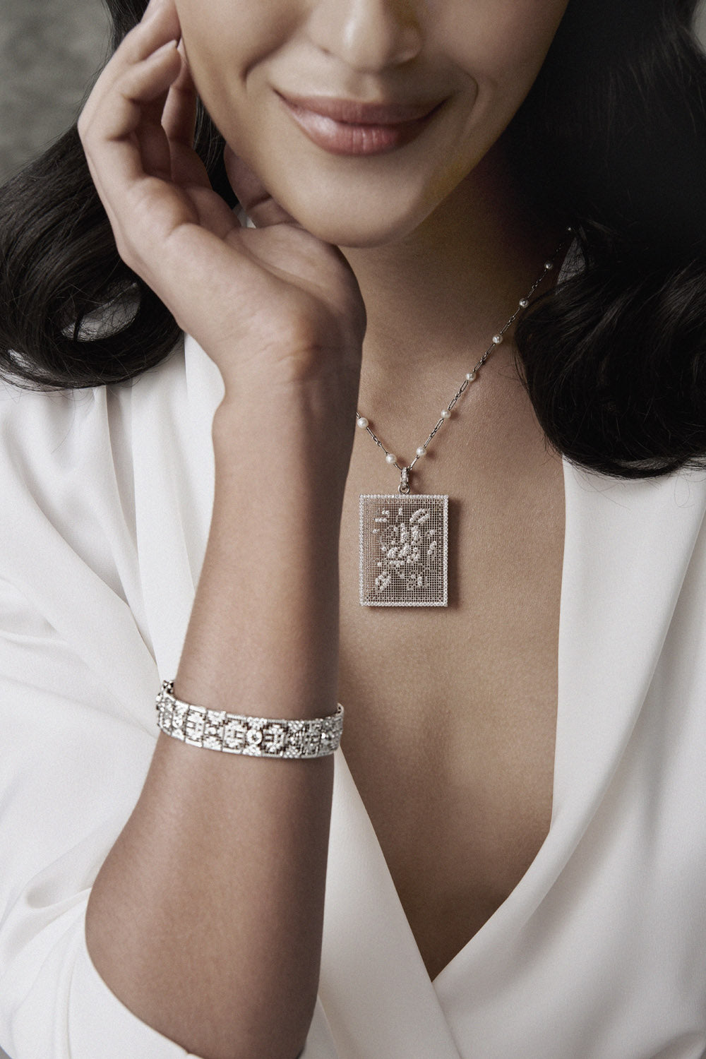Diamond Enlace Pendent